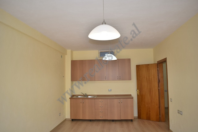 Office space for rent in Sali Butka street, very close to Kavaja&nbsp;street in Tirana.

It is loc